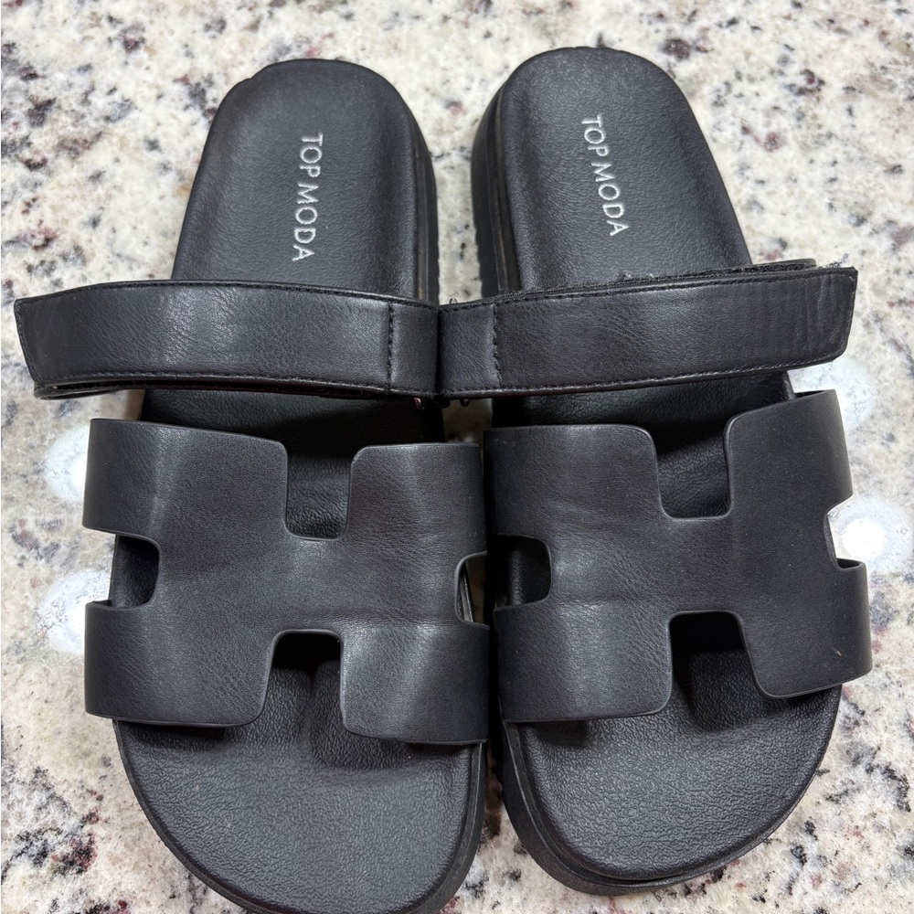 TOP Moda Black Cutout Slide Sandals